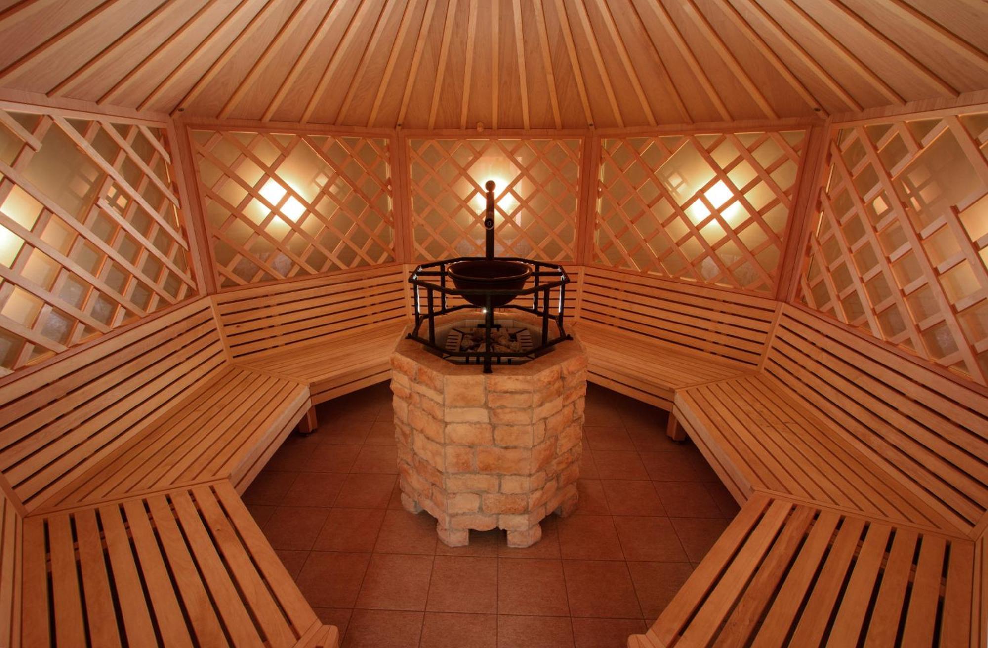 Vulkan Wellness & 4*